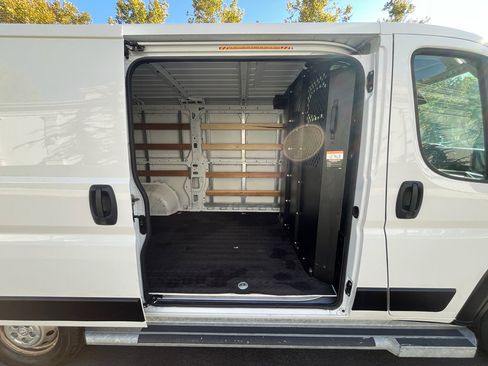 Used 2023 RAM ProMaster 2500 image 21