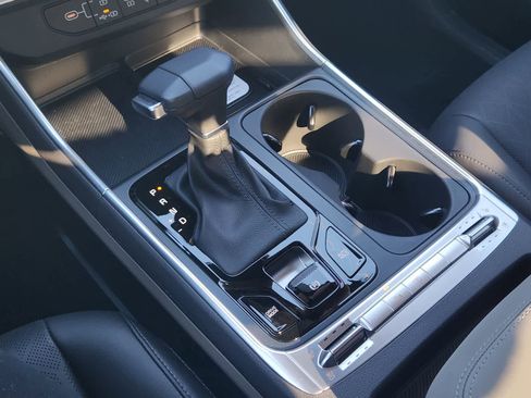 New 2026 Kia Carnival EX image 17