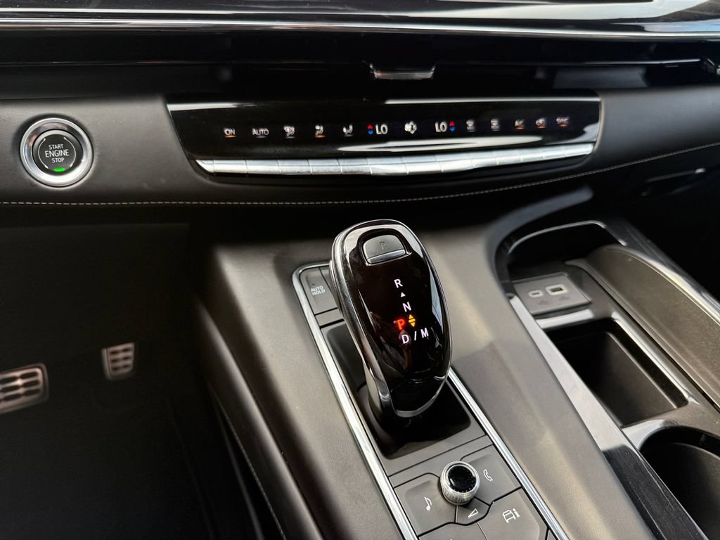 Used 2024 Cadillac Escalade V AWD/4WD image 22