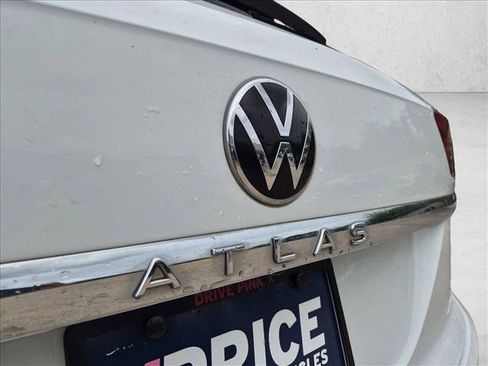 Used 2022 Volkswagen Atlas Cross Sport SE FWD image 14