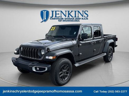 New 2025 Jeep Gladiator Sport image 1