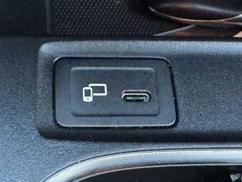 Used 2020 Mercedes-Benz CLA 250 image 24