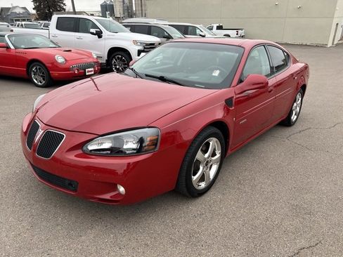Used 2006 Pontiac Grand Prix GXP w/ Sun And Sound Package image 3