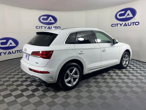 Used 2021 Audi Q5 Premium w/ Convenience Package AWD/4WD image 3