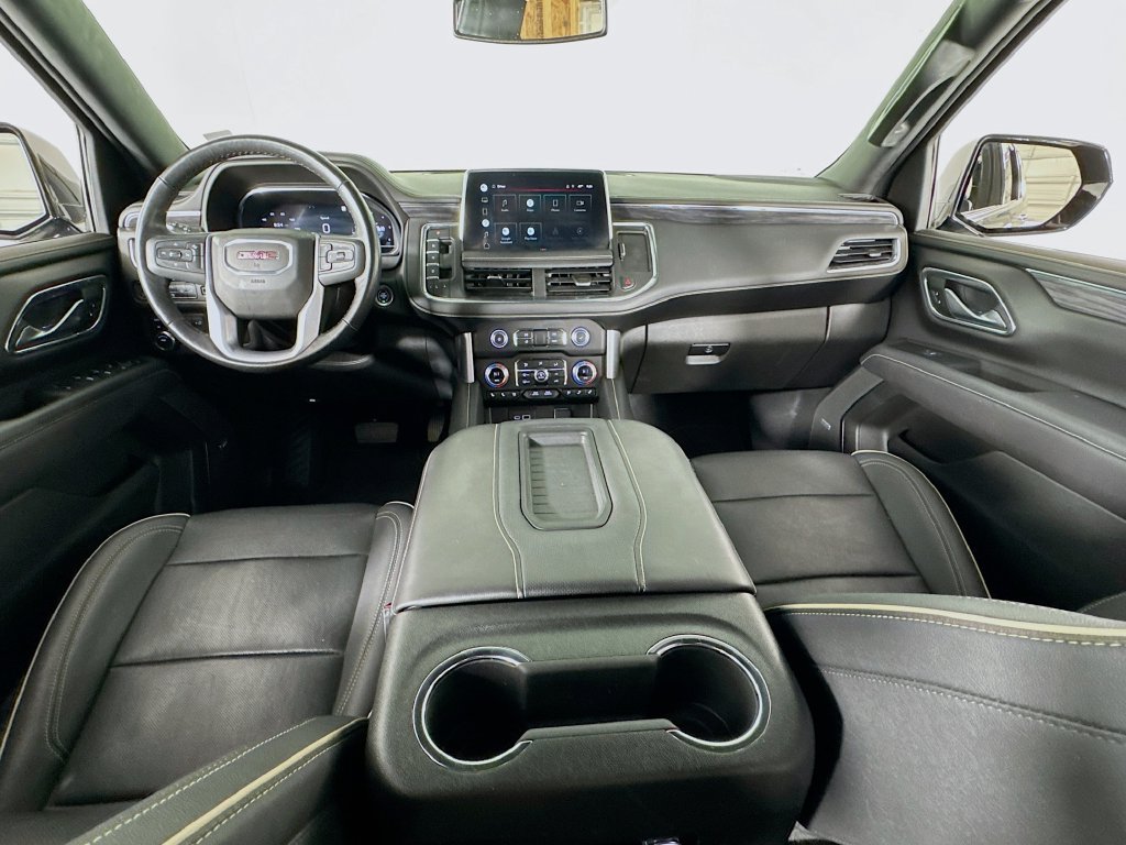 Used 2022 GMC Yukon SLT w/ SLT Luxury Package AWD/4WD image 27