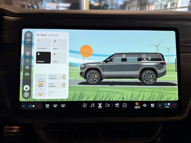 Used 2023 Rivian R1S Adventure Quad AWD/4WD image 33