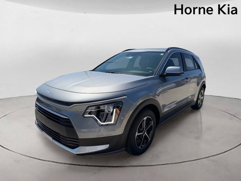 New 2026 Kia Niro LX FWD image 7