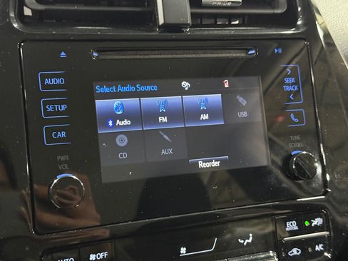 Used 2017 Toyota Prius Two image 29