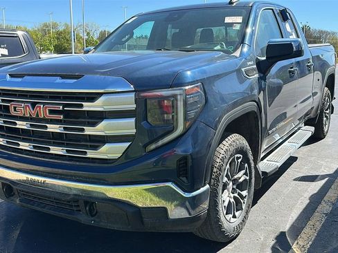 Used 2023 GMC Sierra 1500 SLE w/ Preferred Package AWD/4WD image 1