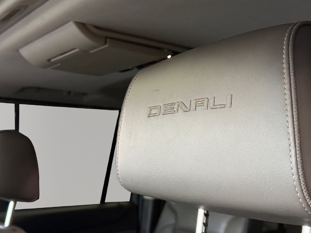Used 2019 GMC Yukon XL Denali w/ Open Road Package RWD image 23