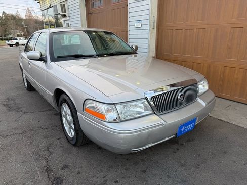 Used 2005 Mercury Grand Marquis LS image 1