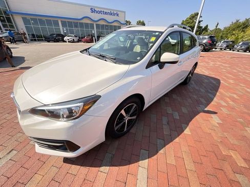 Used 2022 Subaru Impreza 2.0i Premium w/ Popular Package #2 AWD/4WD image 29