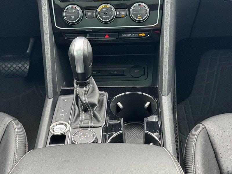 Used 2021 Volkswagen Atlas Cross Sport SEL AWD/4WD image 14
