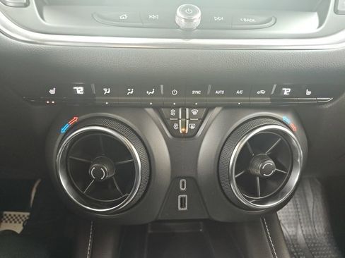 Used 2024 Chevrolet Blazer LT w/ Convenience Package image 10