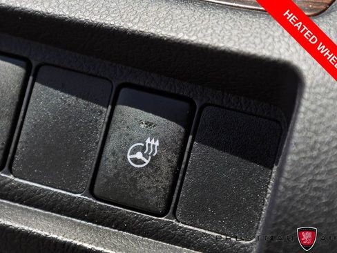 Used 2020 Toyota Sienna Limited FWD image 8