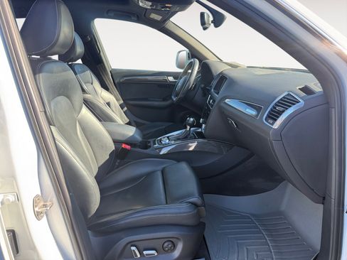 Used 2017 Audi SQ5 Premium Plus image 19