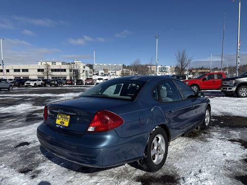 Used 2002 Ford Taurus SE image 6