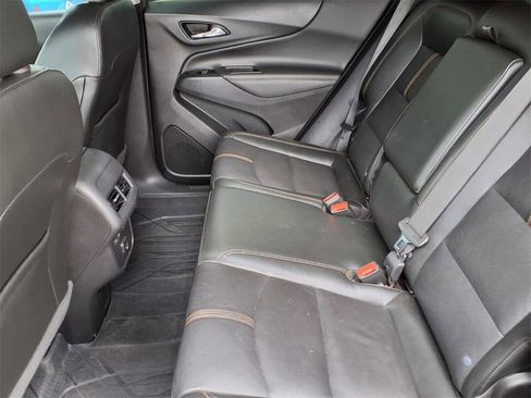 Used 2023 Chevrolet Equinox Premier image 11