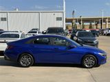 Used 2024 Hyundai Elantra SEL image 3
