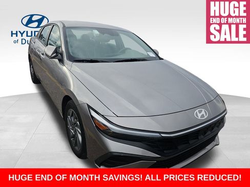 Used 2024 Hyundai Elantra SEL image 5