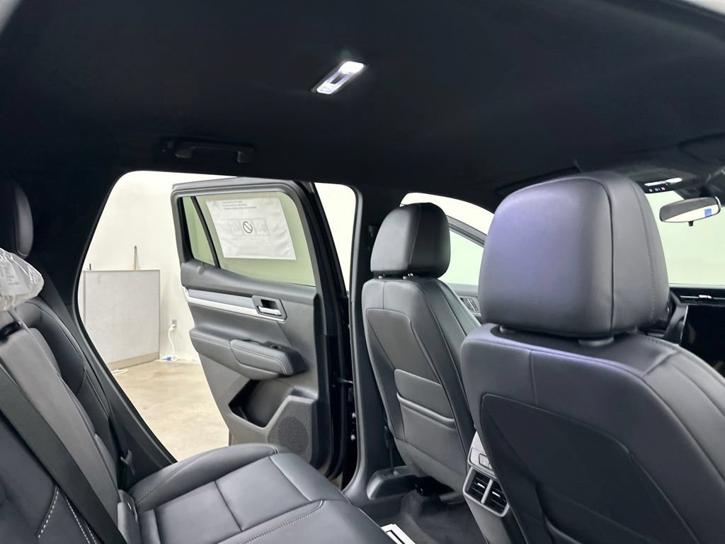 New 2027 GMC Terrain Elevation w/ Elevation Premium Package AWD/4WD image 24