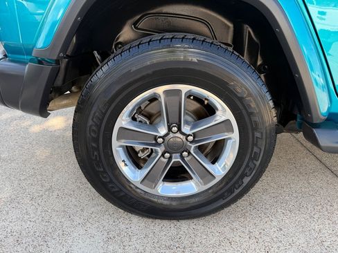 Used 2020 Jeep Wrangler Unlimited Sahara AWD/4WD image 13