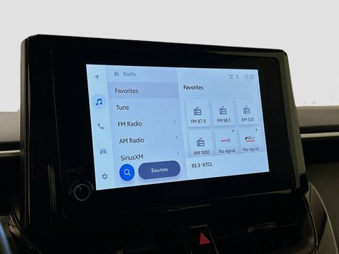 Used 2025 Toyota Corolla LE image 21