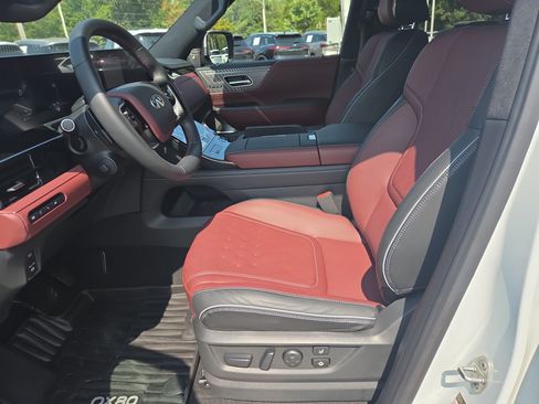 Used 2026 INFINITI QX80 Autograph w/ Premium Cargo Package AWD/4WD image 5