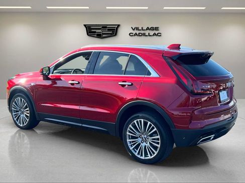 Used 2024 Cadillac XT4 Premium Luxury w/ Technology Package FWD image 3