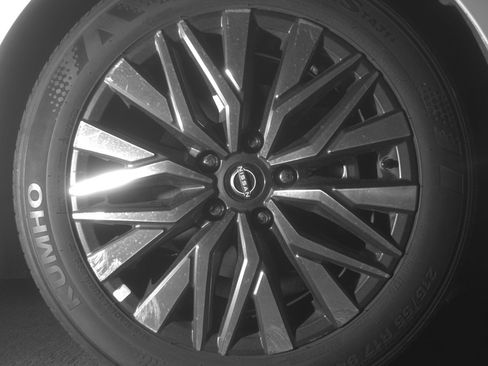 Used 2025 Nissan Altima 2.5 SV FWD image 13