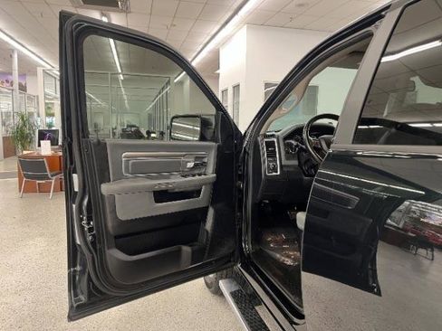 Used 2016 RAM 1500 Big Horn image 26