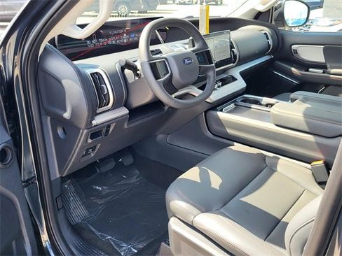 New 2025 Ford Expedition Active image 6