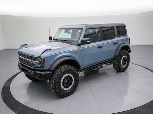 Certified 2023 Ford Bronco Badlands image 8