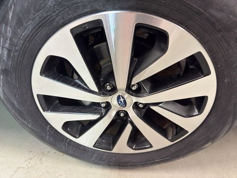 Used 2022 Subaru Outback Premium image 34