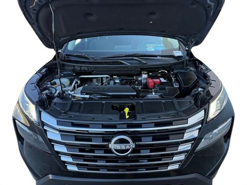 Used 2026 Nissan Rogue SV image 18