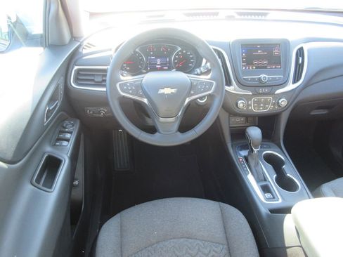 Used 2024 Chevrolet Equinox LT image 15