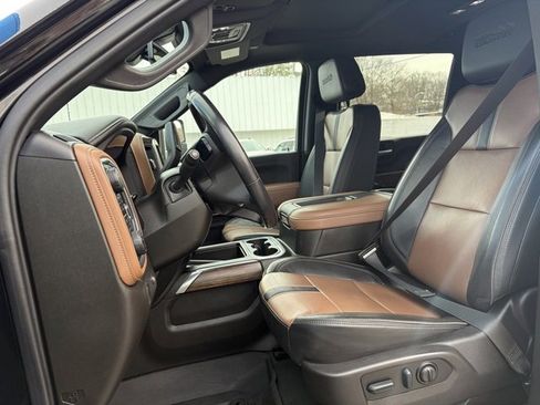 Used 2022 Chevrolet Silverado 2500 High Country w/ Safety Package II image 12