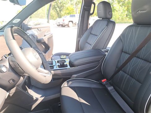 New 2026 Buick Enclave Avenir w/ Super Cruise Package image 18