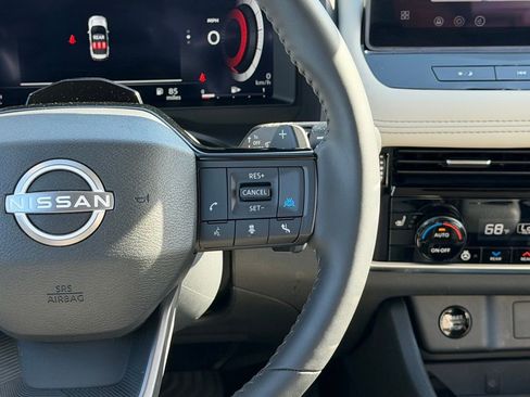 Used 2025 Nissan Rogue SL w/ Tech Package AWD/4WD image 32