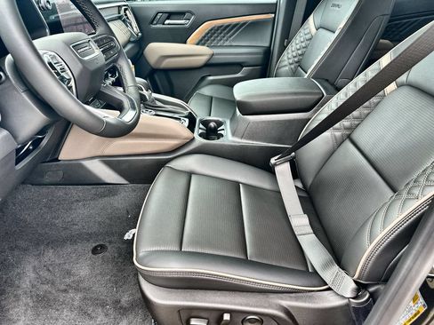 New 2026 GMC Canyon Denali AWD/4WD image 24