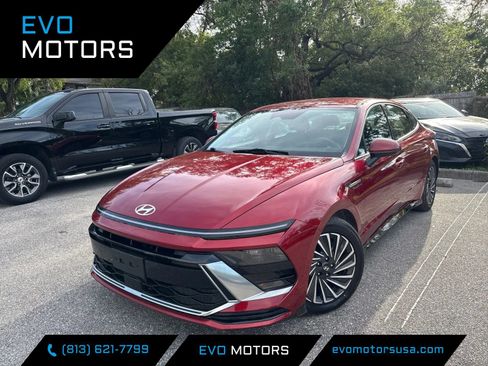 Used 2025 Hyundai Sonata SEL FWD image 1