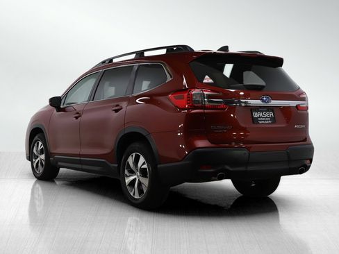 Used 2024 Subaru Ascent Premium w/ Convenience Package image 3