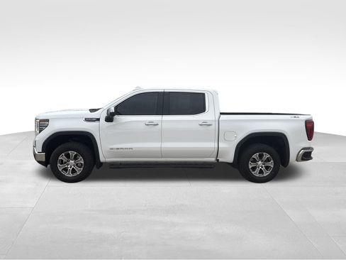 Used 2022 GMC Sierra 1500 SLT w/ X31 Off-Road Package image 12