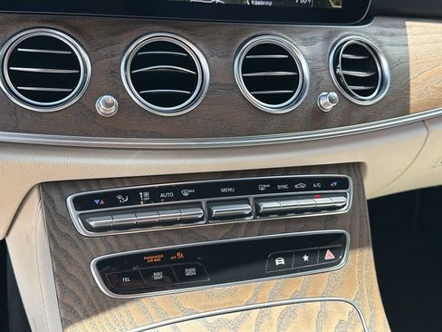 Used 2022 Mercedes-Benz E 350 Sedan image 24