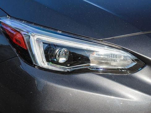 Used 2022 Subaru Impreza 2.0i Limited image 10