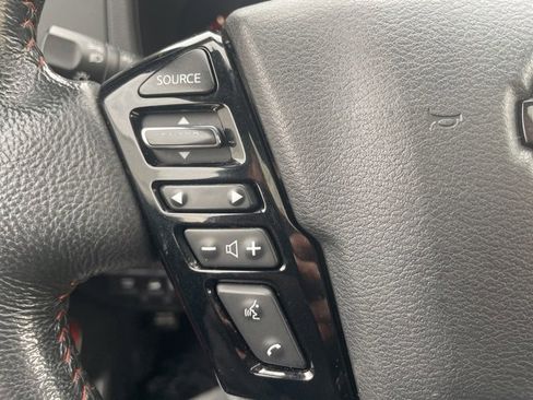 Used 2022 Nissan Frontier PRO-4X image 21