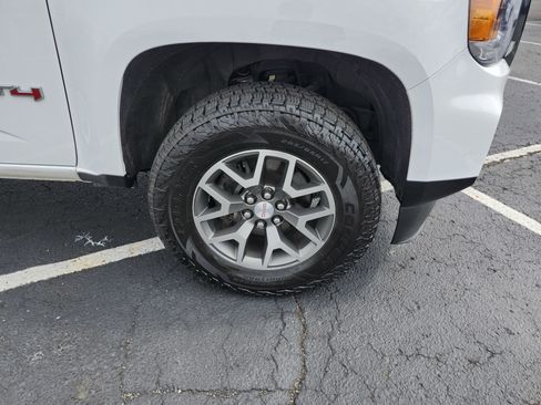 Used 2021 GMC Canyon AT4 w/ Driver Alert Package image 11