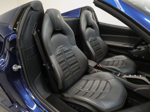 Used 2017 Ferrari 488 Spider Base image 22