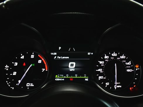 Used 2023 Alfa Romeo Stelvio Veloce image 39