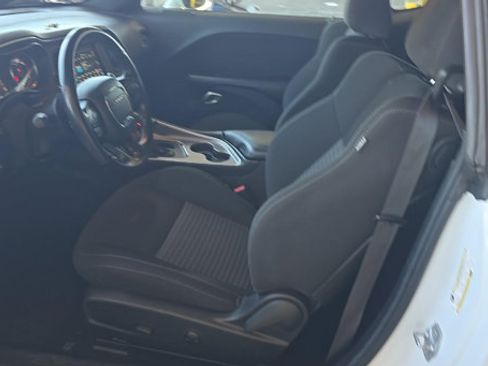Used 2022 Dodge Challenger GT RWD image 4